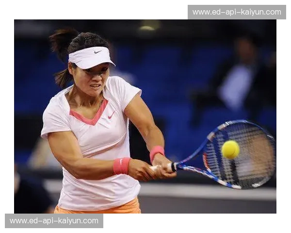 亚洲旋风与澳网女王：李娜与斯托瑟的巅峰对决，一次网球史上的经典碰撞